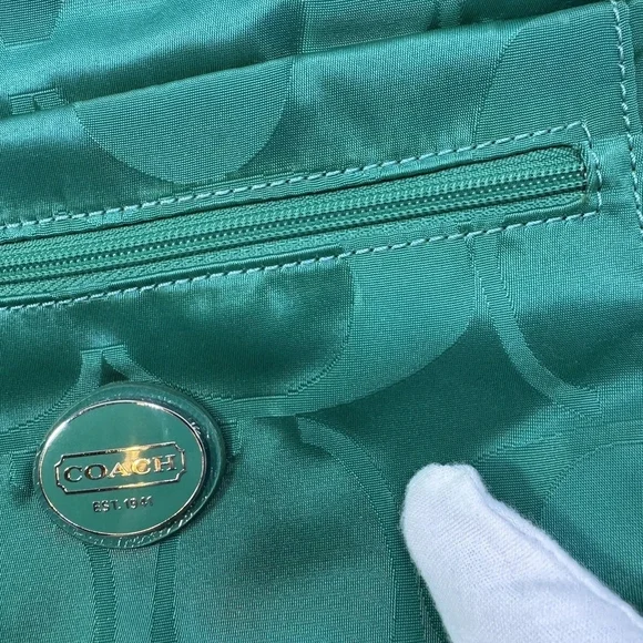 VINTAGE COACH TEAL NYLON CROSSBODY - Picture 6 of 7